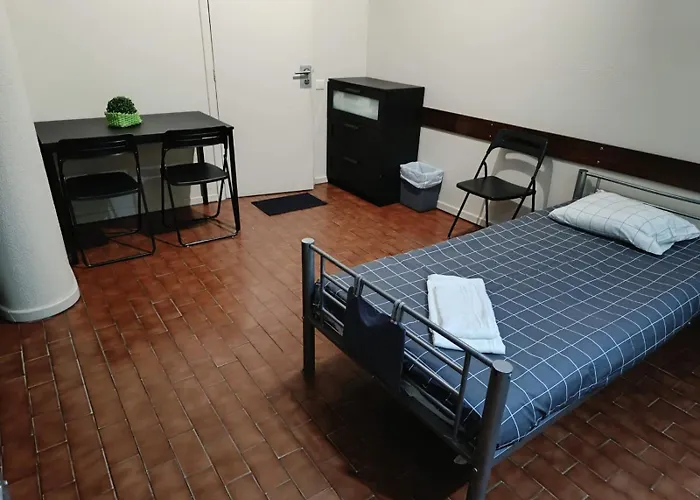 דירה Center Economic Huge Flat פורטו