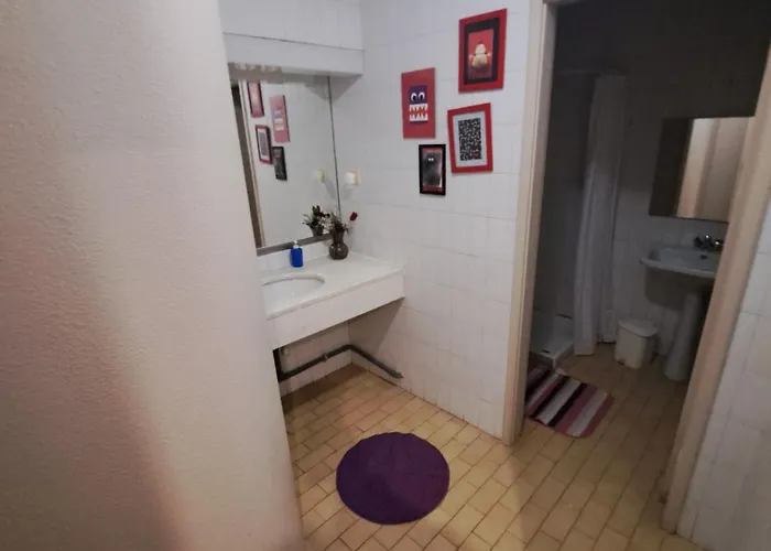 Center Economic Huge Flat פורטו