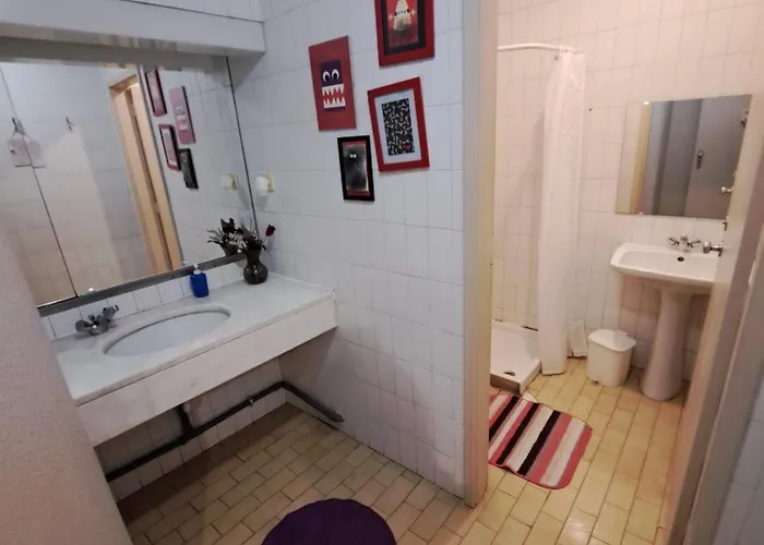 Center Economic Huge Flat *